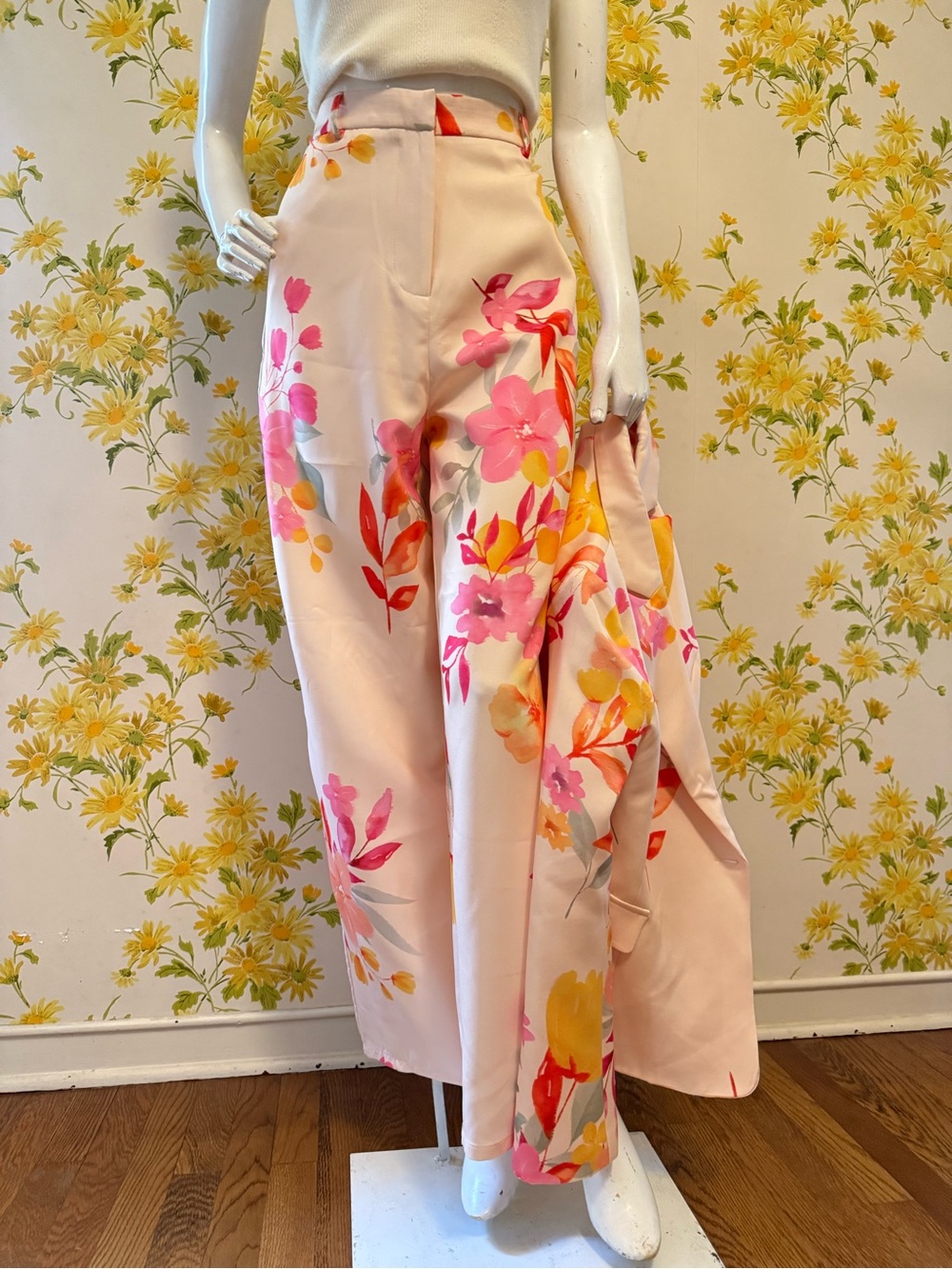 Peach-Pink Floral Wide-Leg Pants